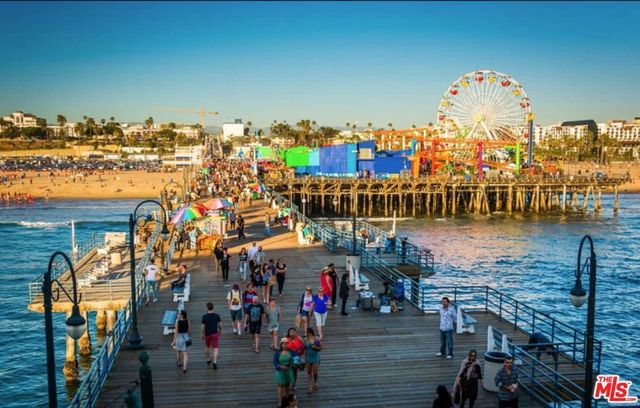 1837 11th Street 3, Santa Monica, CA 90404