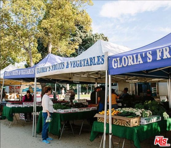 1837 11th Street 3, Santa Monica, CA 90404