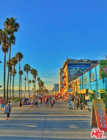 1837 11th Street 3, Santa Monica, CA 90404