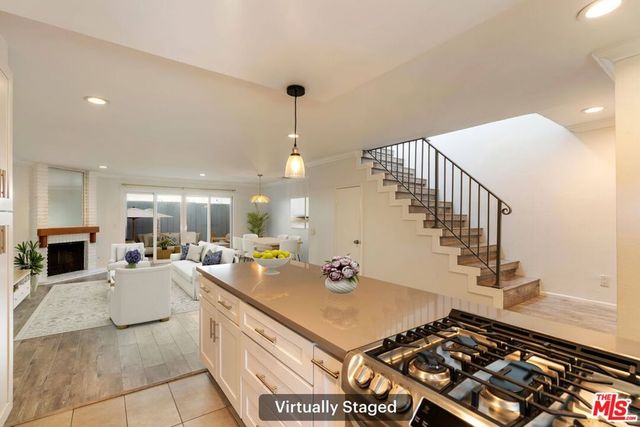 1837 11th Street 3, Santa Monica, CA 90404