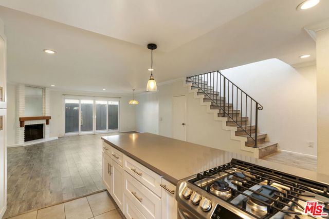 1837 11th Street 3, Santa Monica, CA 90404