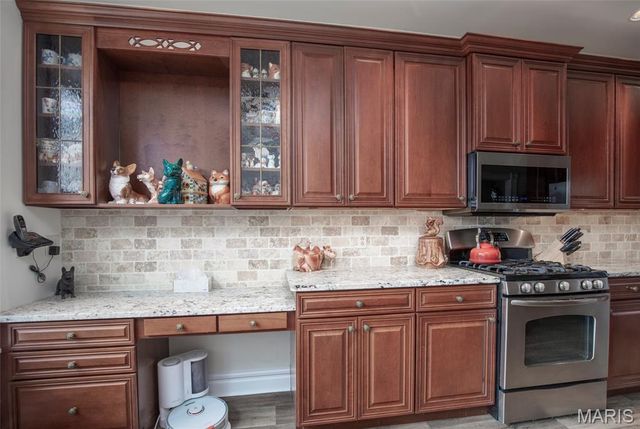 650 Clark Avenue, Webster Groves, MO 63119