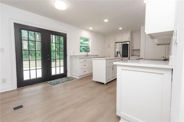 105 Stone Wood Lane, Lawrenceville, GA 30046
