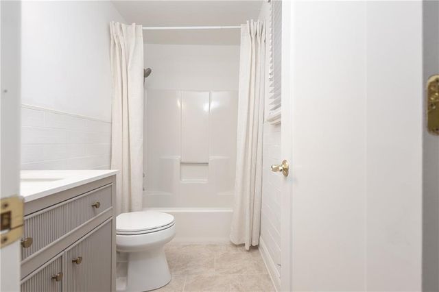 105 Stone Wood Lane, Lawrenceville, GA 30046