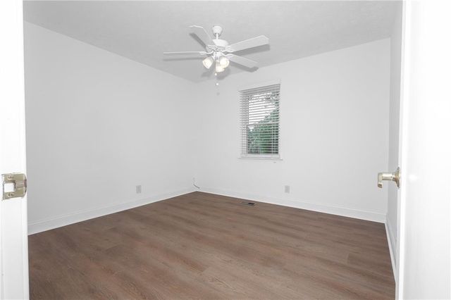 105 Stone Wood Lane, Lawrenceville, GA 30046