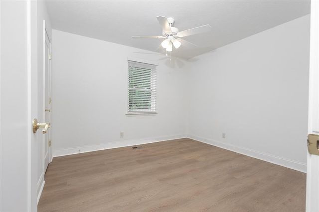 105 Stone Wood Lane, Lawrenceville, GA 30046