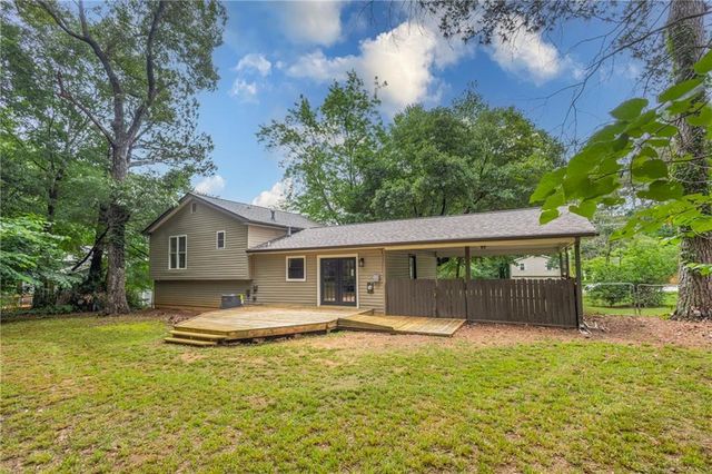 105 Stone Wood Lane, Lawrenceville, GA 30046