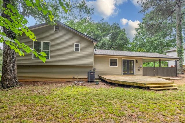 105 Stone Wood Lane, Lawrenceville, GA 30046