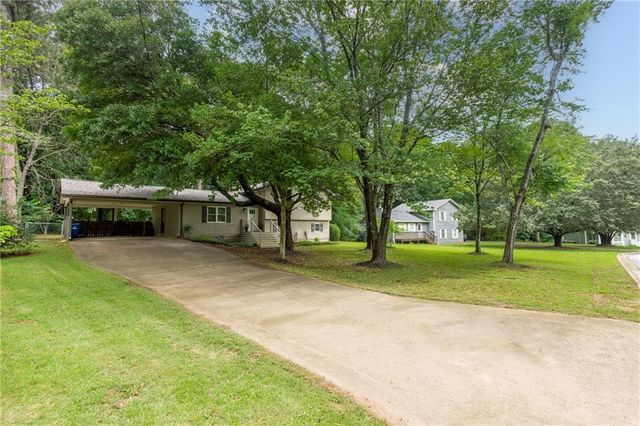 105 Stone Wood Lane, Lawrenceville, GA 30046