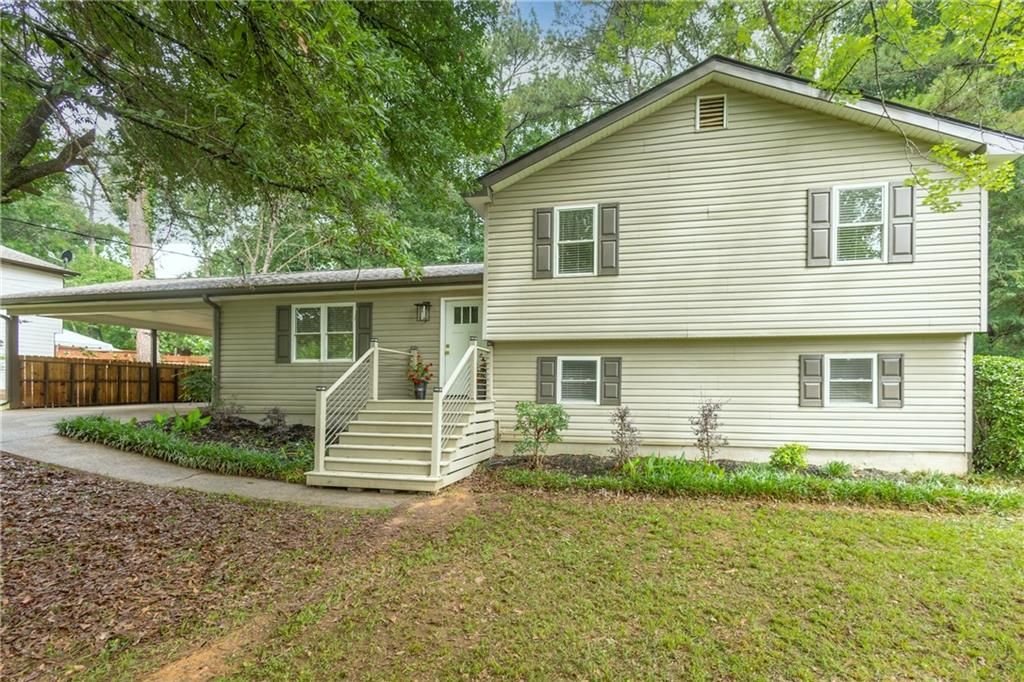 105 Stone Wood Lane, Lawrenceville, GA 30046