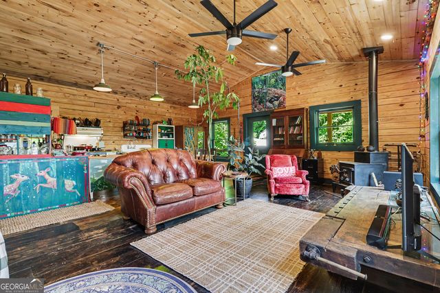 187 Fox Trot Road, Clayton, GA 30525