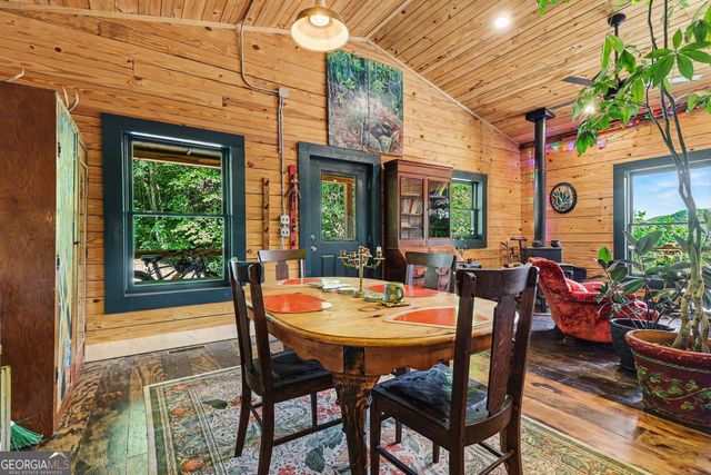 187 Fox Trot Road, Clayton, GA 30525