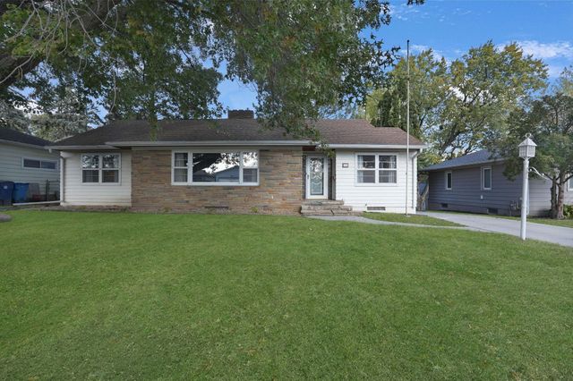 707 Lorraine Avenue, Waterloo, IA 50701