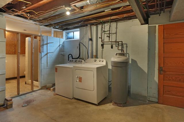 707 Lorraine Avenue, Waterloo, IA 50701