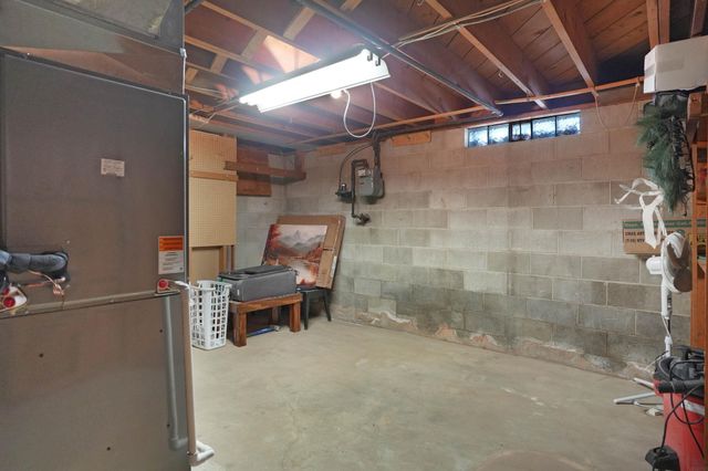 707 Lorraine Avenue, Waterloo, IA 50701