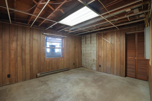 707 Lorraine Avenue, Waterloo, IA 50701