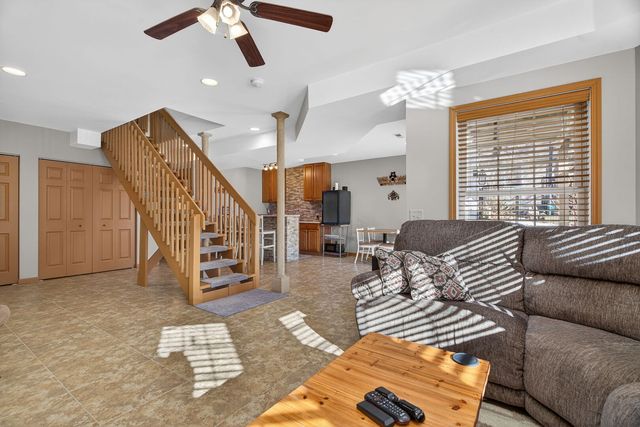 43 Hole In The Wall Court, Wilmington, IL 60481