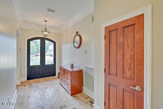 251 Lake Circle, Madison, MS 39110