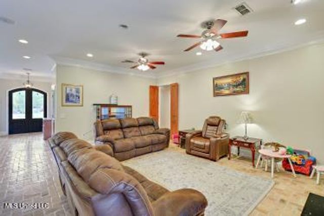 251 Lake Circle, Madison, MS 39110