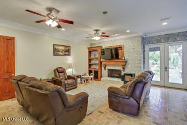 251 Lake Circle, Madison, MS 39110