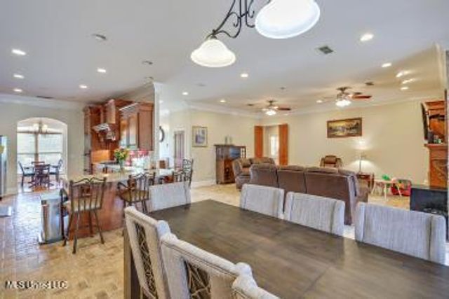 251 Lake Circle, Madison, MS 39110