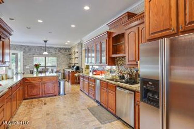 251 Lake Circle, Madison, MS 39110