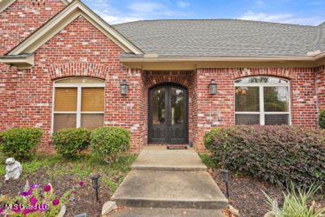 251 Lake Circle, Madison, MS 39110