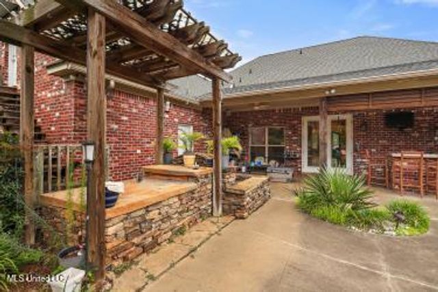 251 Lake Circle, Madison, MS 39110