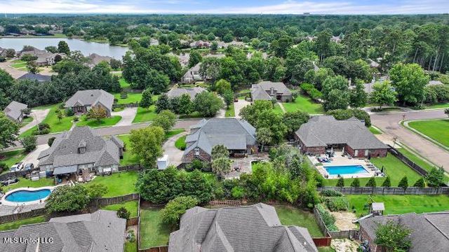 251 Lake Circle, Madison, MS 39110