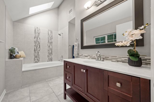 8330 Fathom CIR 501, Austin, TX 78750