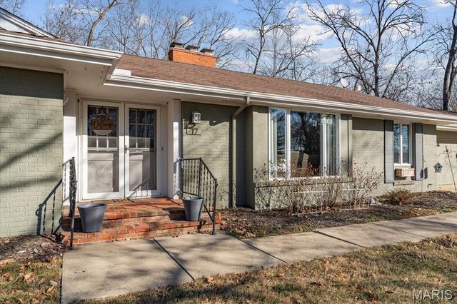 17 DENZEL Drive, Greenville, IL 62246