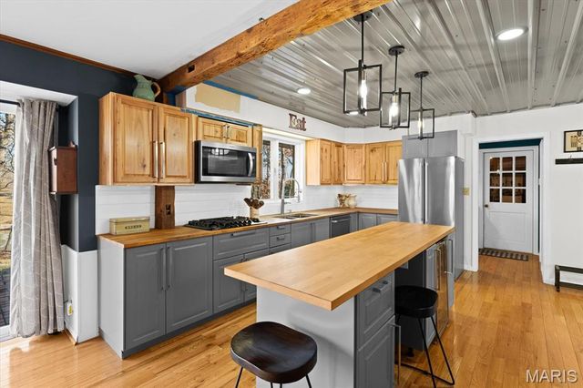 17 DENZEL Drive, Greenville, IL 62246