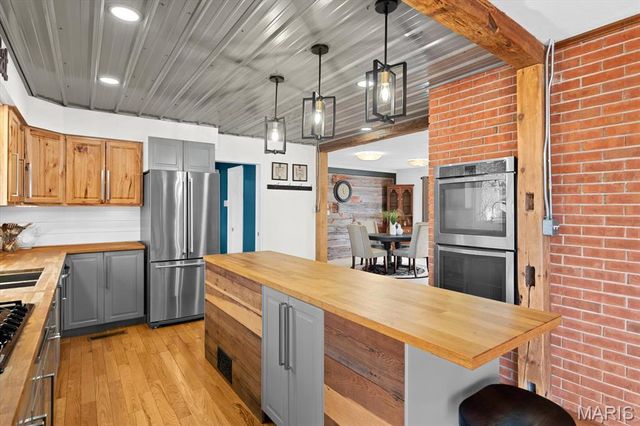 17 DENZEL Drive, Greenville, IL 62246