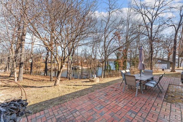 17 DENZEL Drive, Greenville, IL 62246