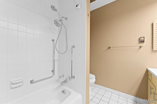 17 DENZEL Drive, Greenville, IL 62246