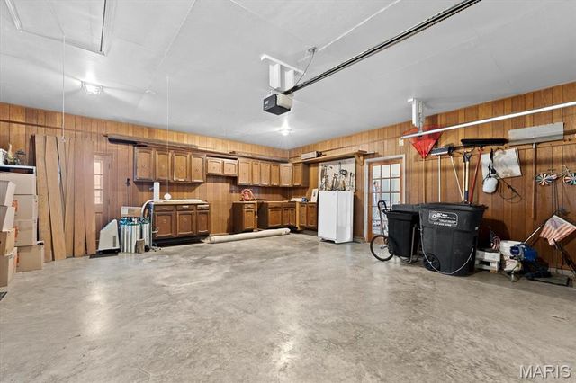 17 DENZEL Drive, Greenville, IL 62246