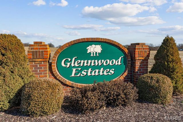 17 DENZEL Drive, Greenville, IL 62246