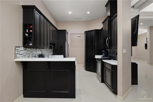 1202 Hummingbird Drive, Pharr, TX 78577