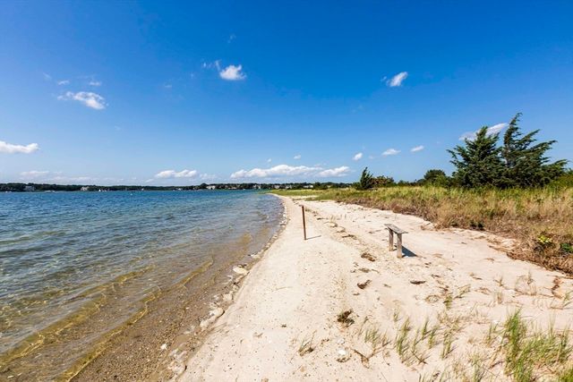 255 Bayberry Way, Barnstable, MA 02655