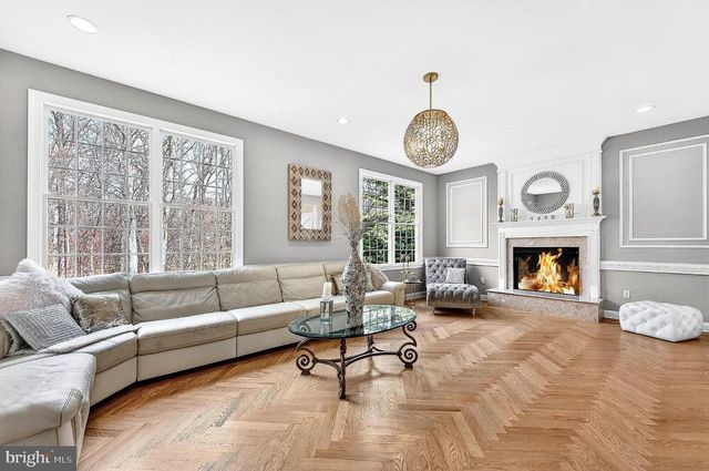 13 PALMER CIR, Millstone Twp, NJ 08535