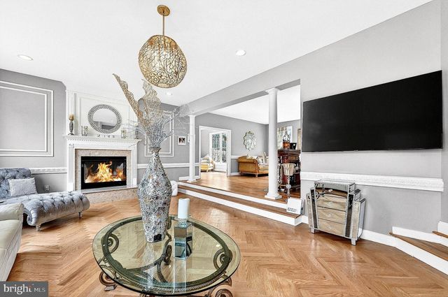 13 PALMER CIR, Millstone Twp, NJ 08535