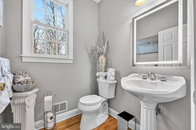 13 PALMER CIR, Millstone Twp, NJ 08535