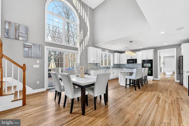 13 PALMER CIR, Millstone Twp, NJ 08535