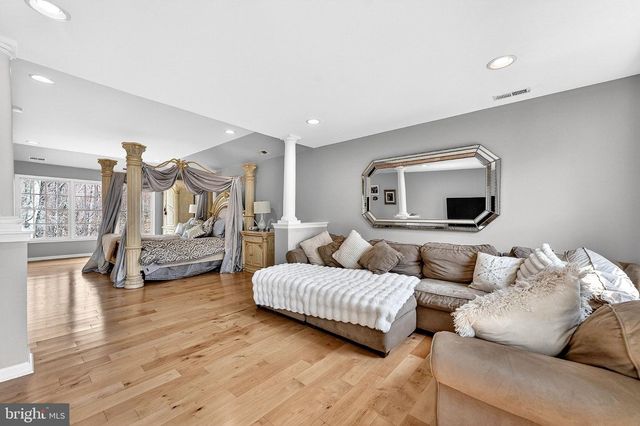 13 PALMER CIR, Millstone Twp, NJ 08535