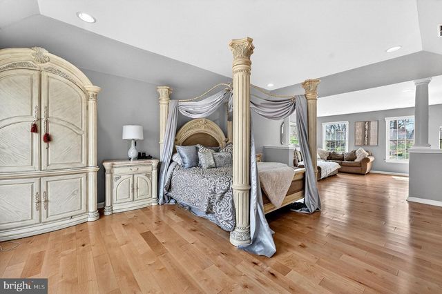 13 PALMER CIR, Millstone Twp, NJ 08535