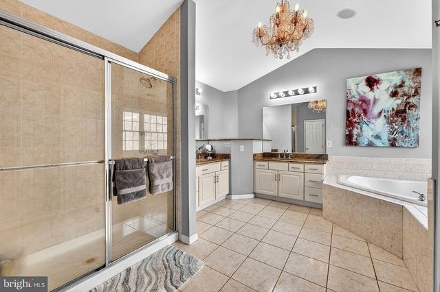 13 PALMER CIR, Millstone Twp, NJ 08535