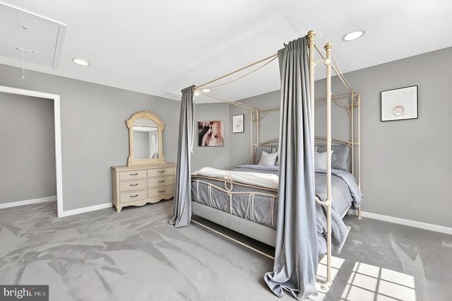 13 PALMER CIR, Millstone Twp, NJ 08535