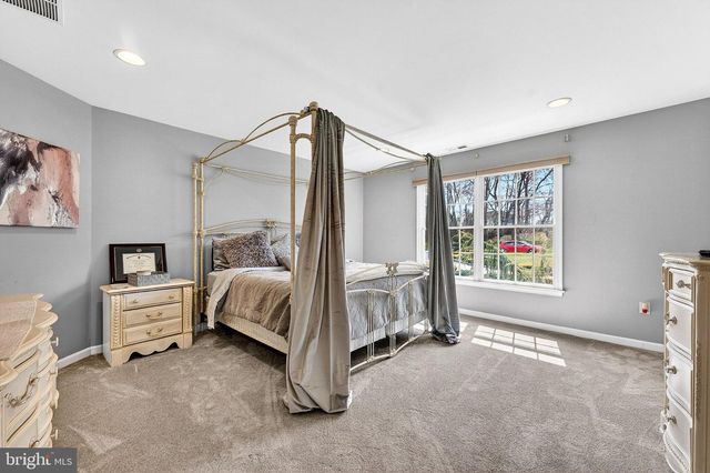 13 PALMER CIR, Millstone Twp, NJ 08535