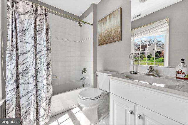 13 PALMER CIR, Millstone Twp, NJ 08535