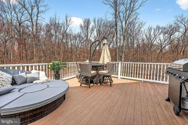 13 PALMER CIR, Millstone Twp, NJ 08535